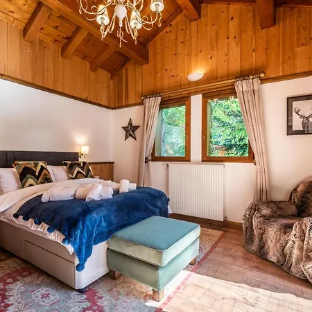 Chalet Chu Lo Dou Le Praz - By Emerald * Courchevel