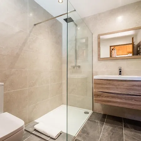 Chalet Chu Lo Dou Le Praz - By Emerald Chalet Courchevel