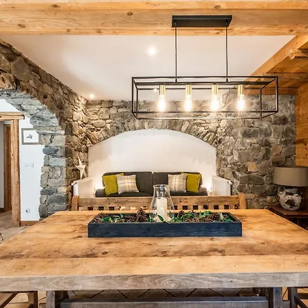 Chalet Chu Lo Dou Le Praz - By Emerald * Courchevel