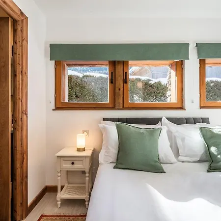 Chalet Chu Lo Dou Le Praz - By Emerald * Courchevel