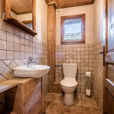 Chalet Chou Lo Dou Le Praz - By Emerald Chalet *